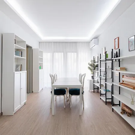 Διαμέρισμα F & B Collection - Flat For 4 *