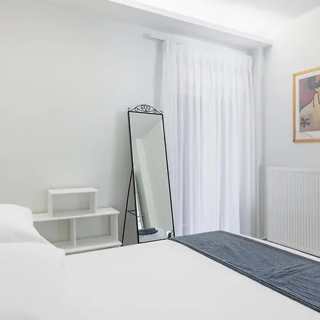 F & B Collection - Flat For 4 * Thessaloniki