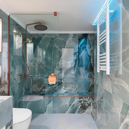 F & B Collection - Flat For 4 * Thessaloniki