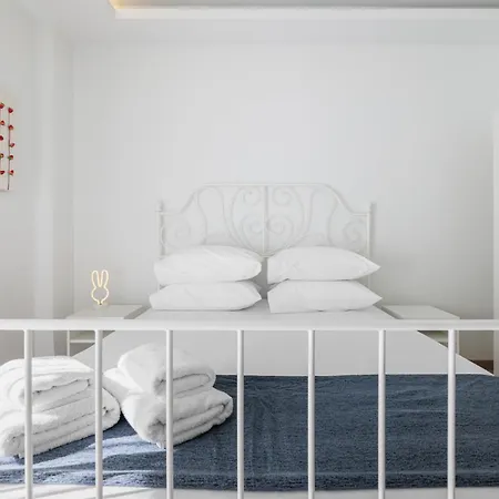 F & B Collection - Flat For 4 Apartman